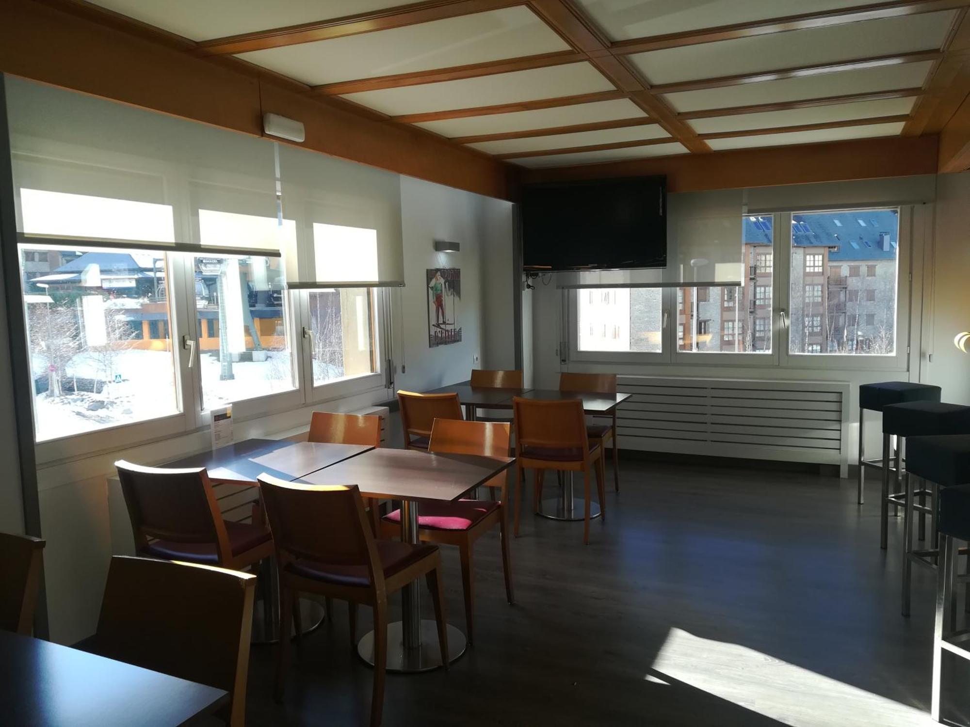 Apartamentos Solneu Baqueira Beret Luaran gambar